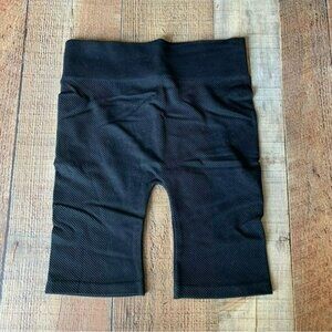 Blue B womens size S/M black compression shorts NWTs